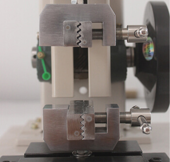 cloth pull test grip