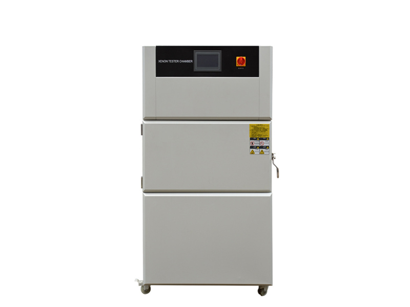 Xenon radiation test chamber