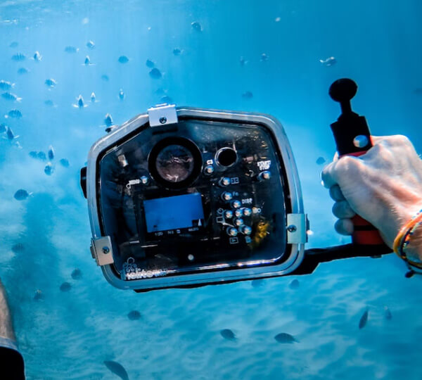 Waterproof camera
