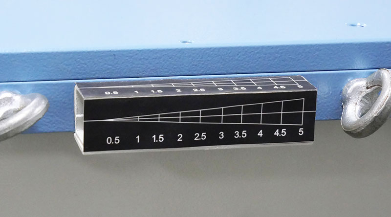 amplitude indicator of Electromagnetic Vibration Tester